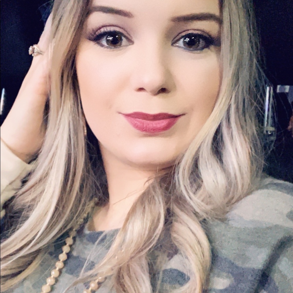 Meet your Posher, Melinda